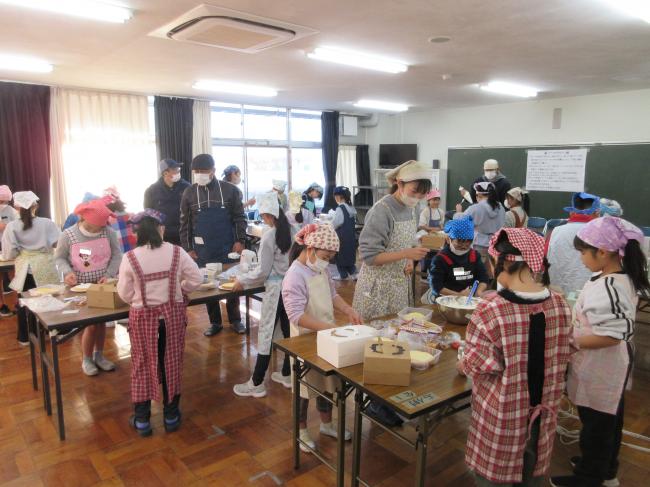 クリスマスケーキ作り教室