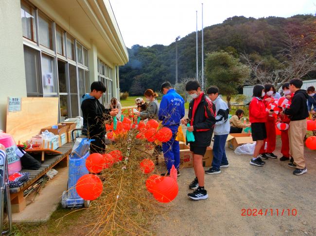 中学生ボランティア,提灯祭りの準備