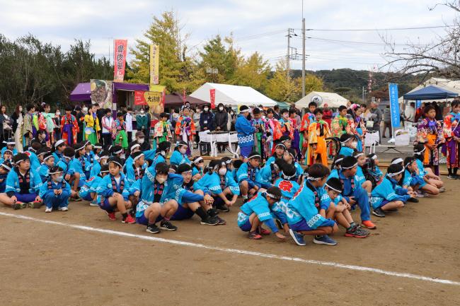 これから祭頭祭を行う子どもたち