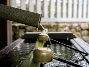 手水の流れる音がここちよい