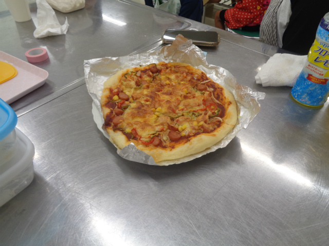 完成したピザパン