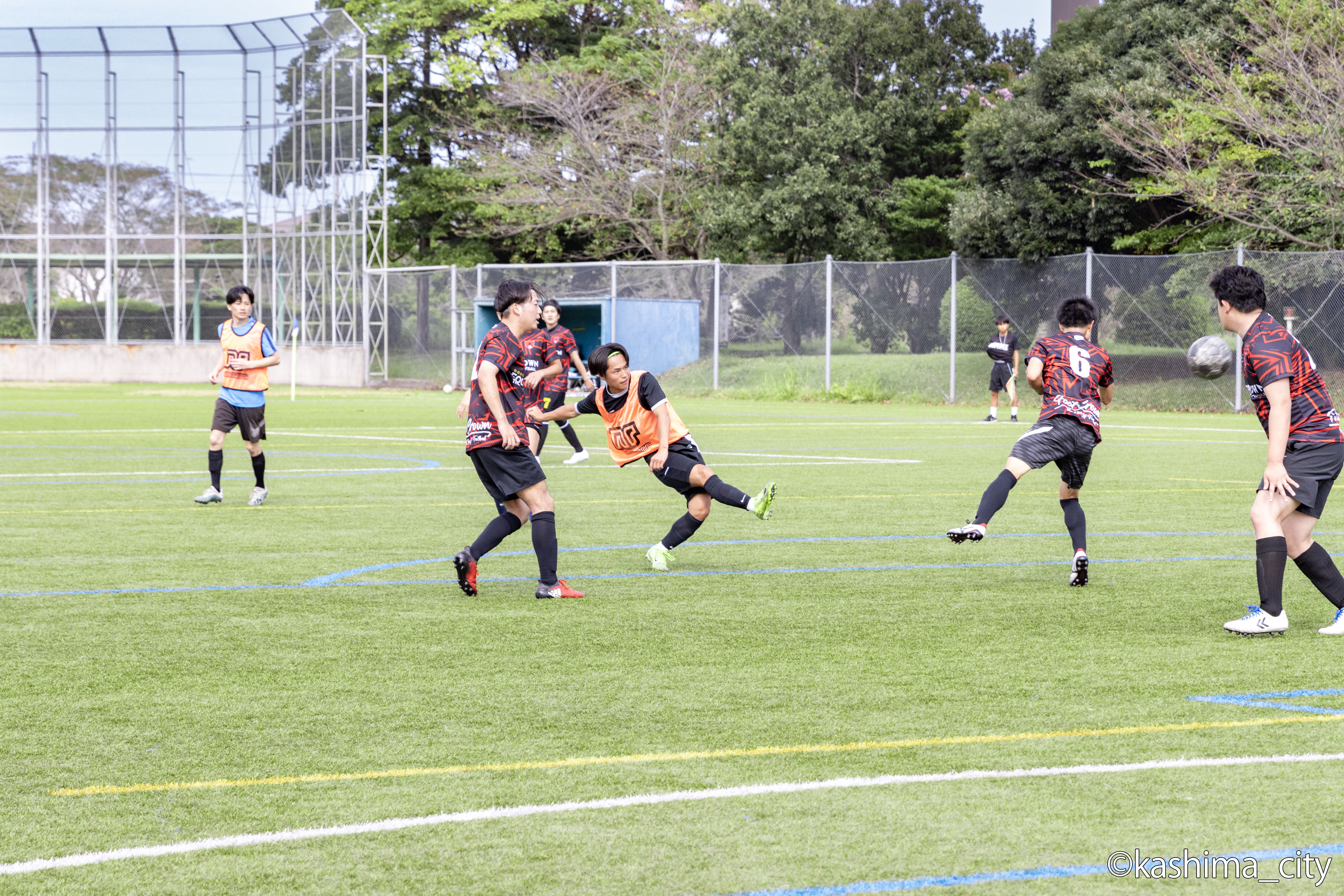 エンジョイの部決勝シュートを打つ様子