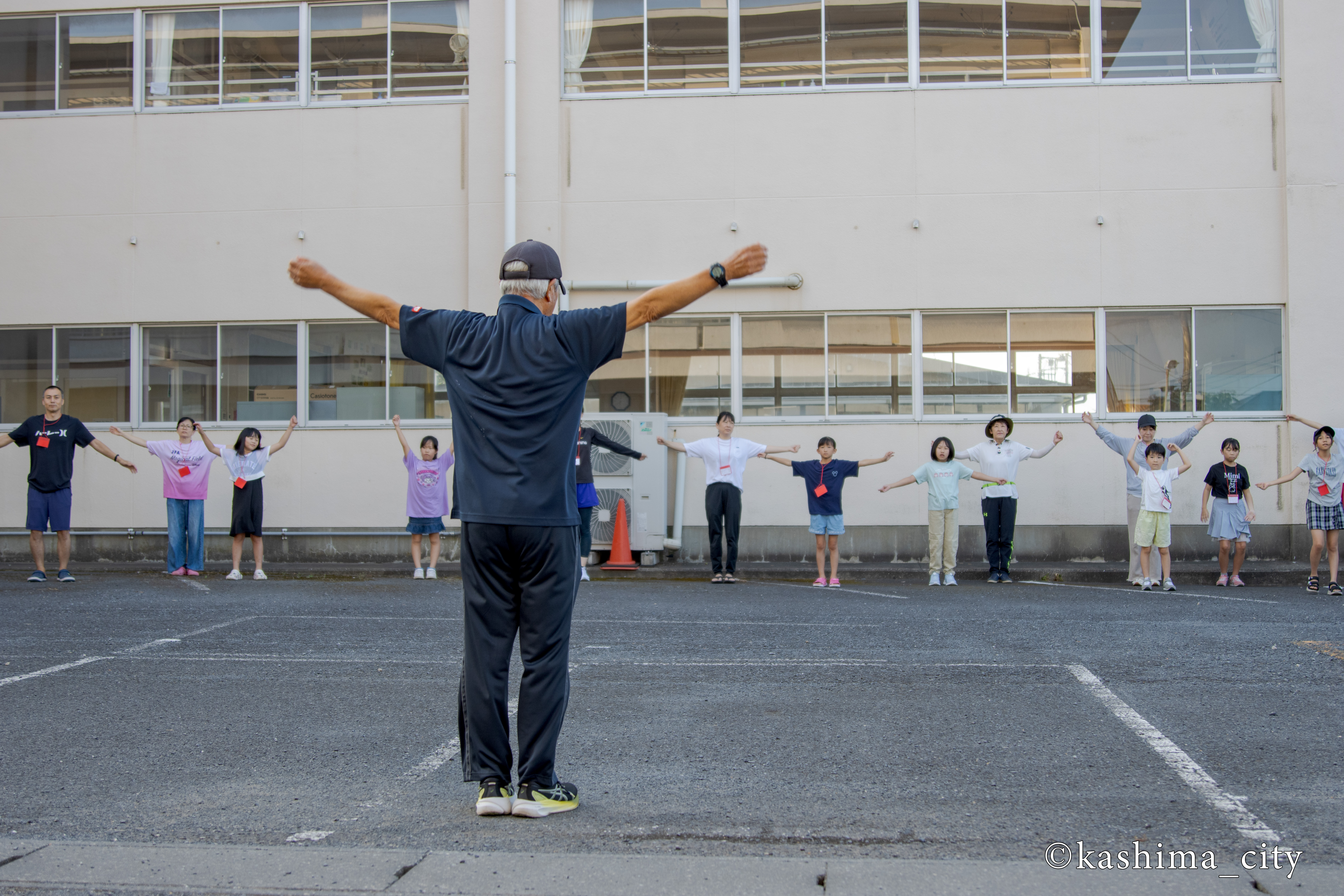 夏休み親子ラジオ体操の様子