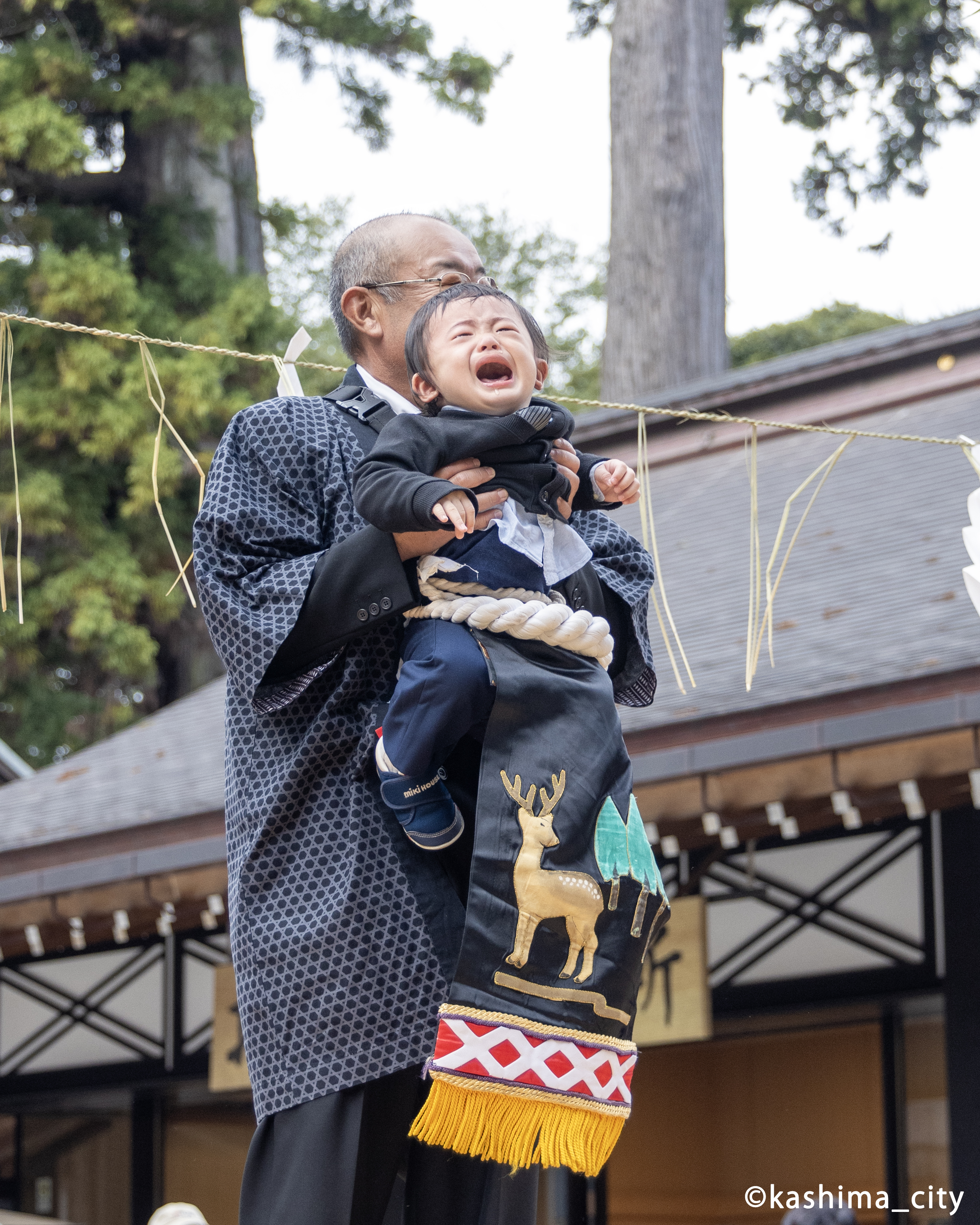 号泣する豆力士