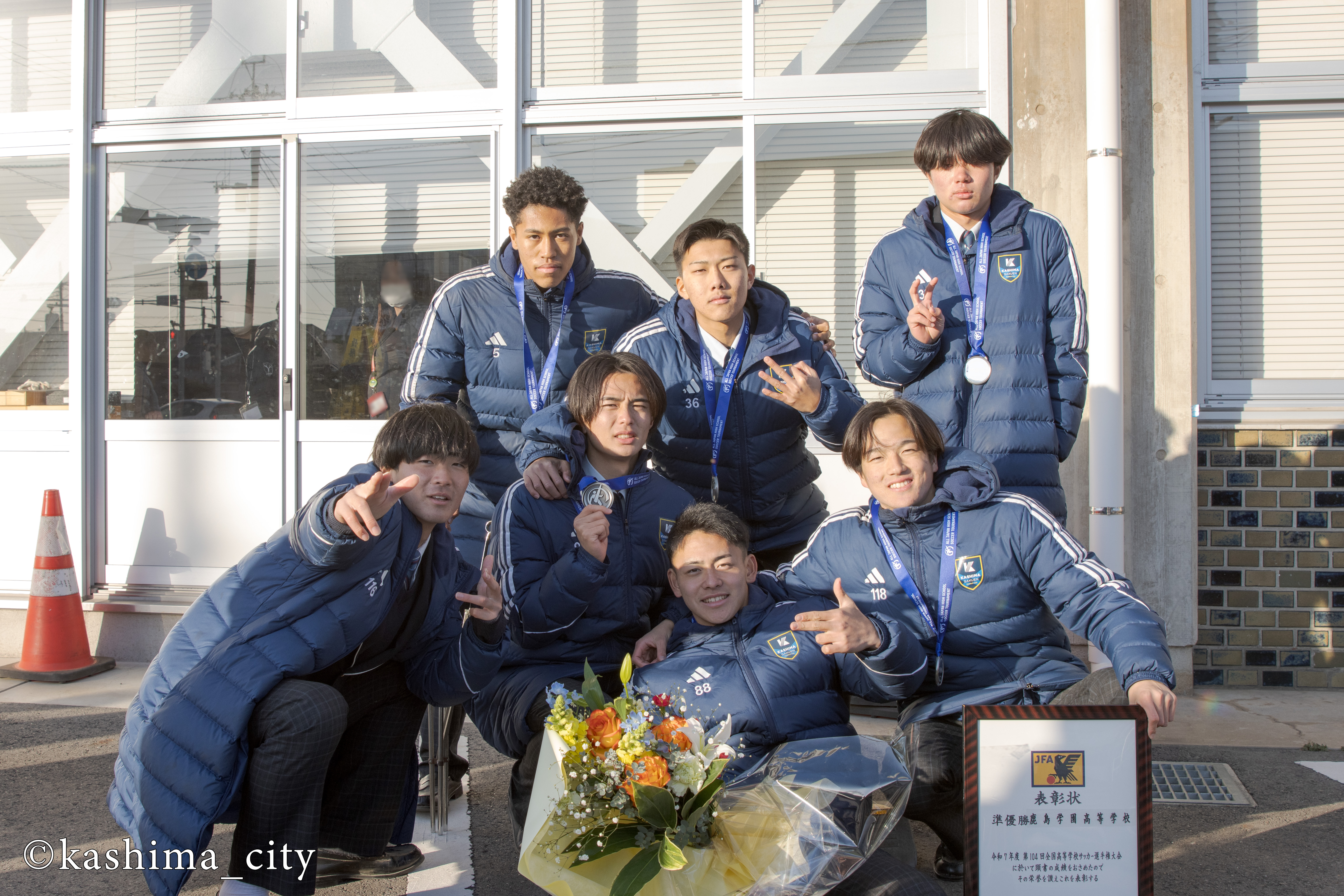 報告会後の男子サッカー部7人