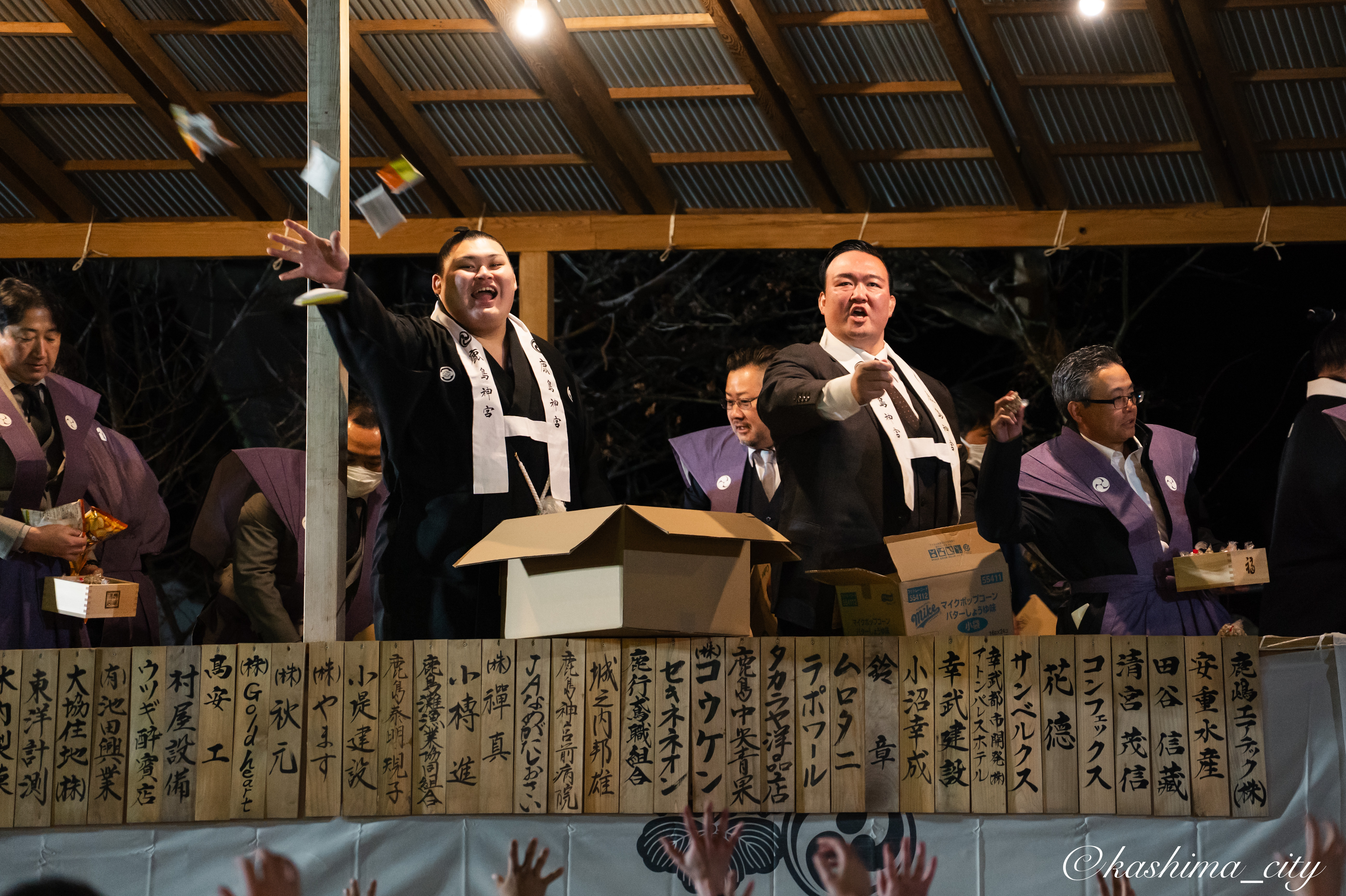 大の里関と二所ノ関親方