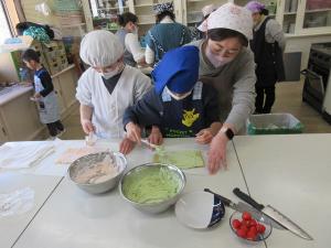 桜あんと抹茶あんをつくる