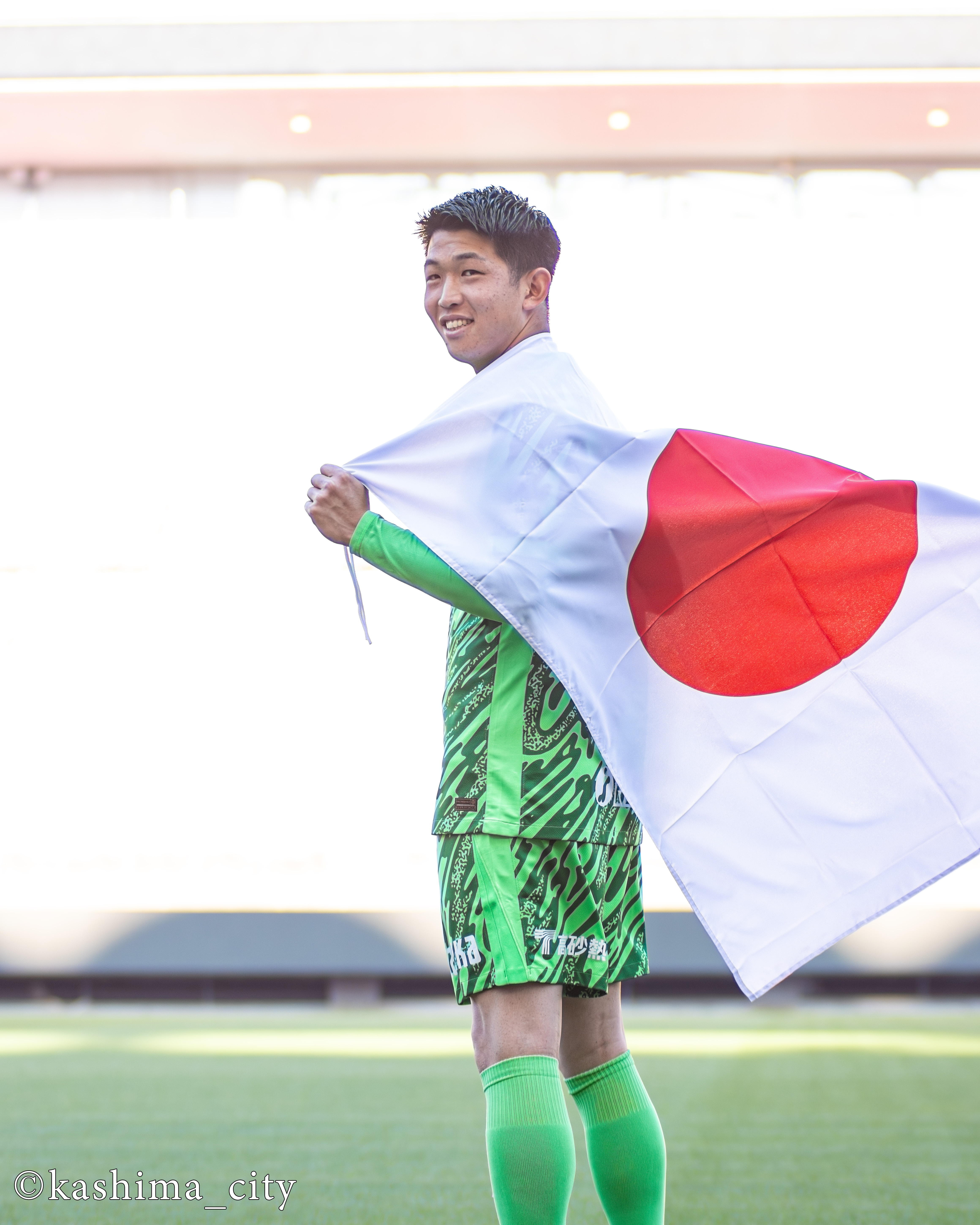 日の丸国旗を背負う早川選手②